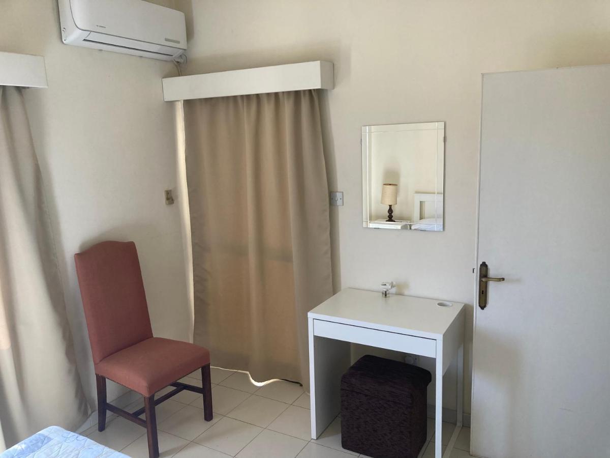 Ekali House Apartments ลิมาซอล ภายนอก รูปภาพ