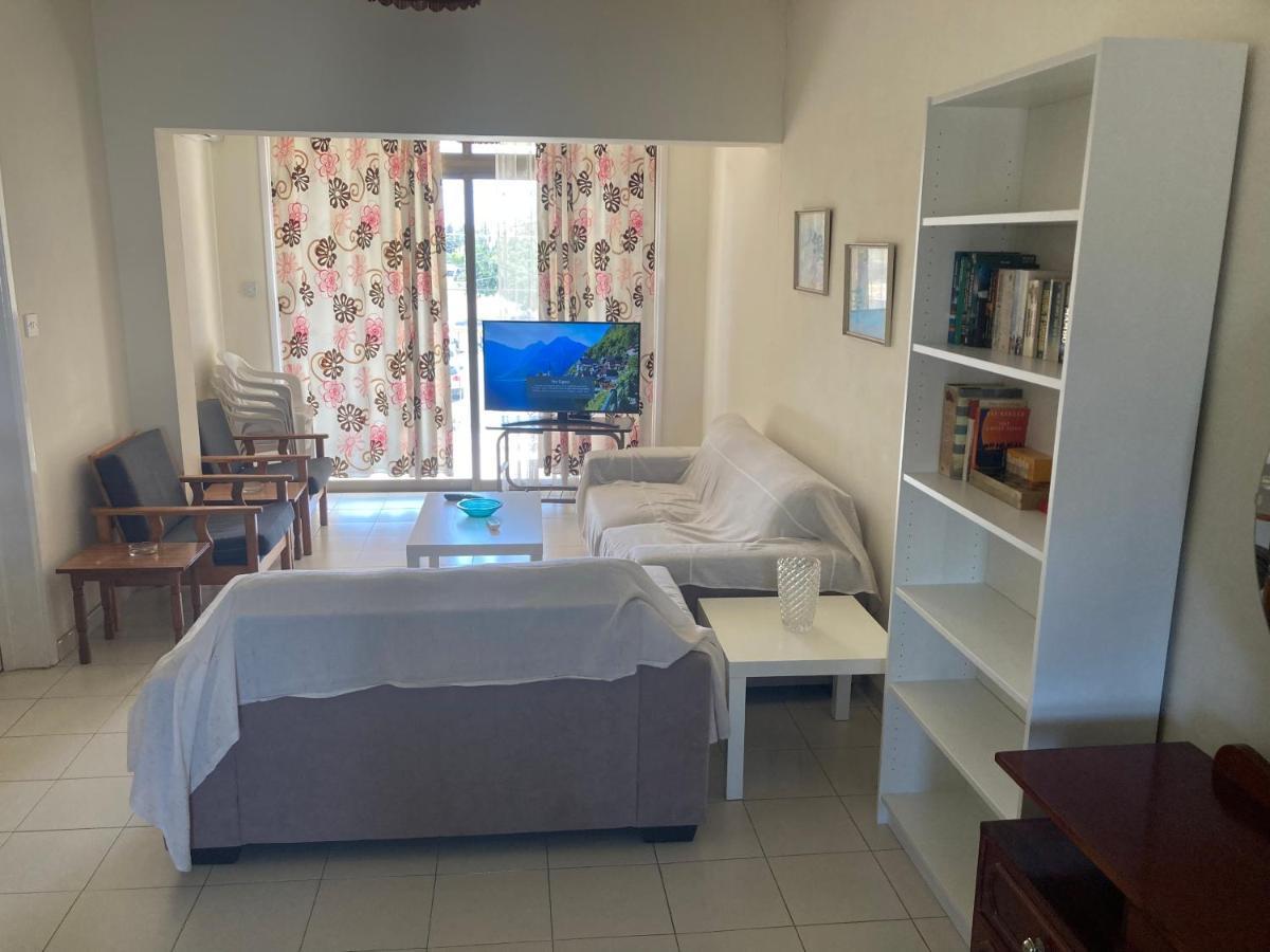 Ekali House Apartments ลิมาซอล ภายนอก รูปภาพ