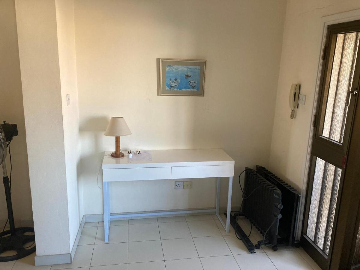 Ekali House Apartments ลิมาซอล ภายนอก รูปภาพ