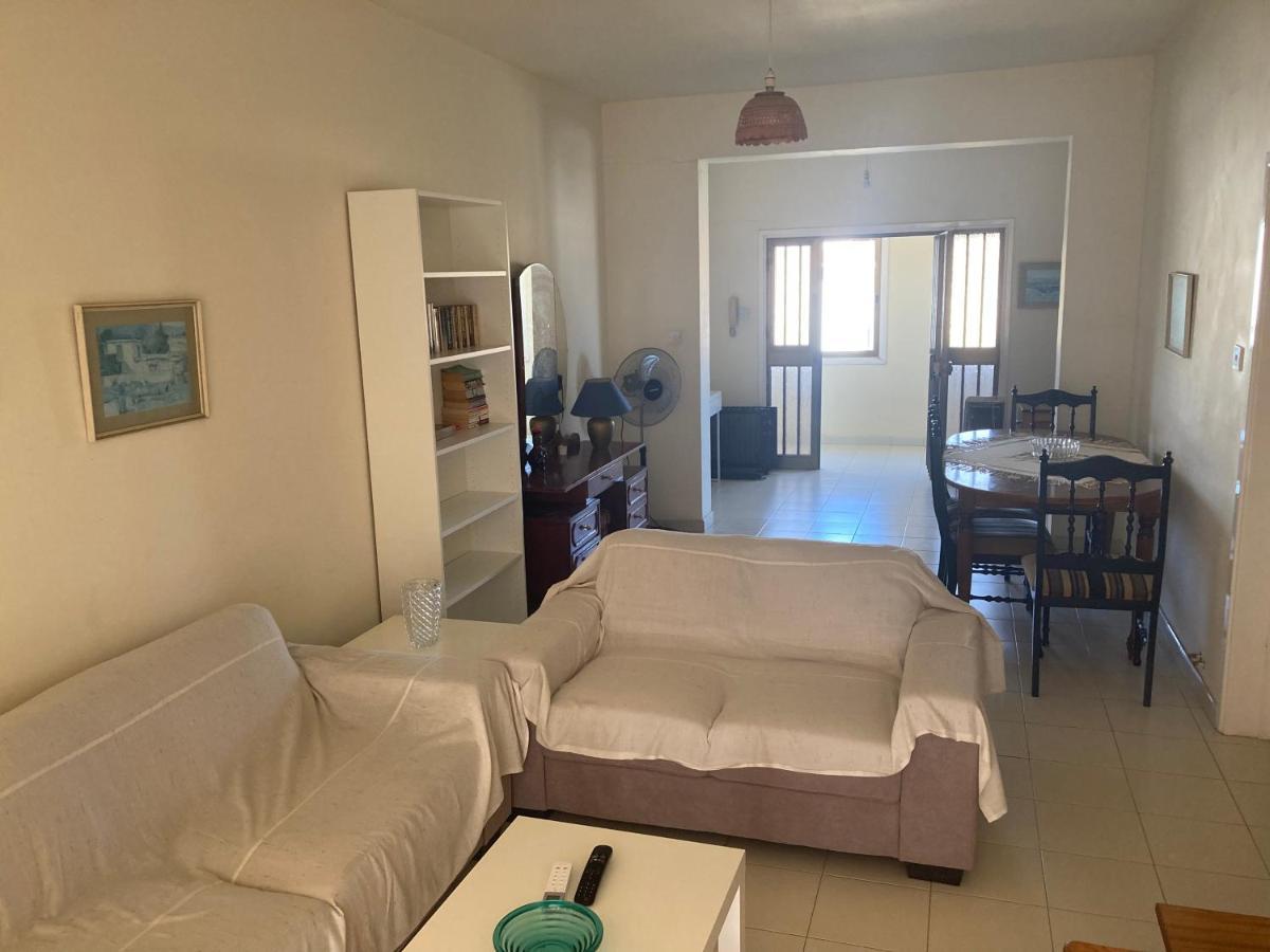 Ekali House Apartments ลิมาซอล ภายนอก รูปภาพ