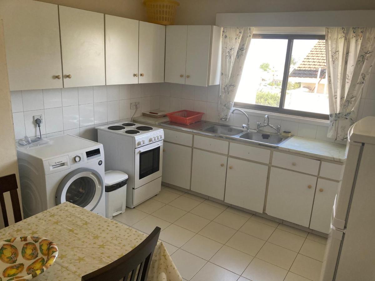 Ekali House Apartments ลิมาซอล ภายนอก รูปภาพ