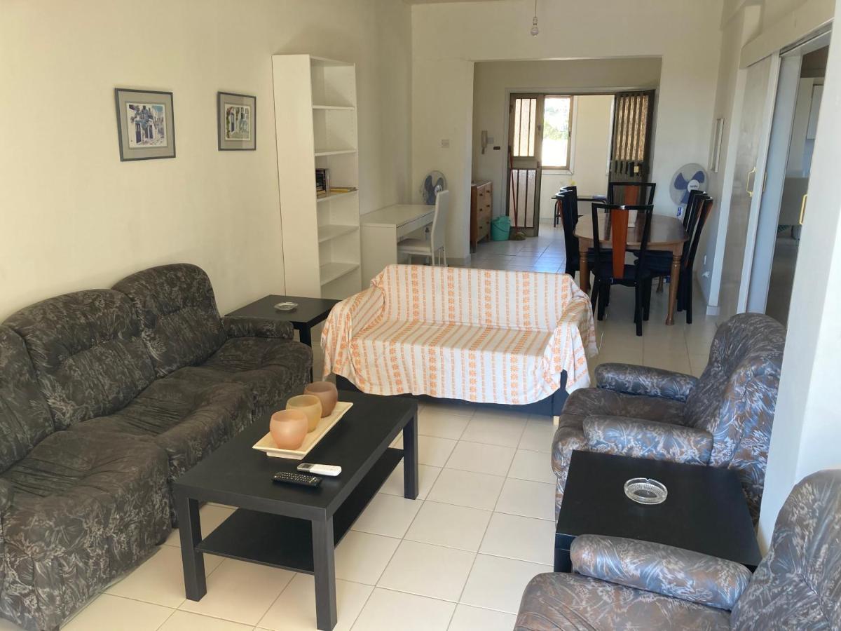 Ekali House Apartments ลิมาซอล ภายนอก รูปภาพ