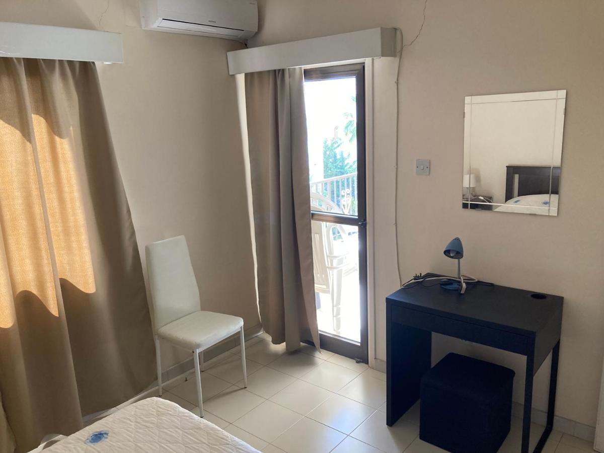Ekali House Apartments ลิมาซอล ภายนอก รูปภาพ