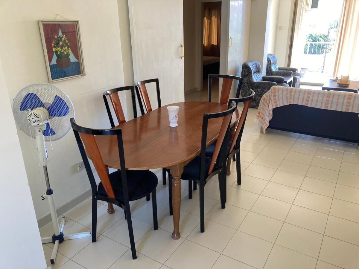 Ekali House Apartments ลิมาซอล ภายนอก รูปภาพ